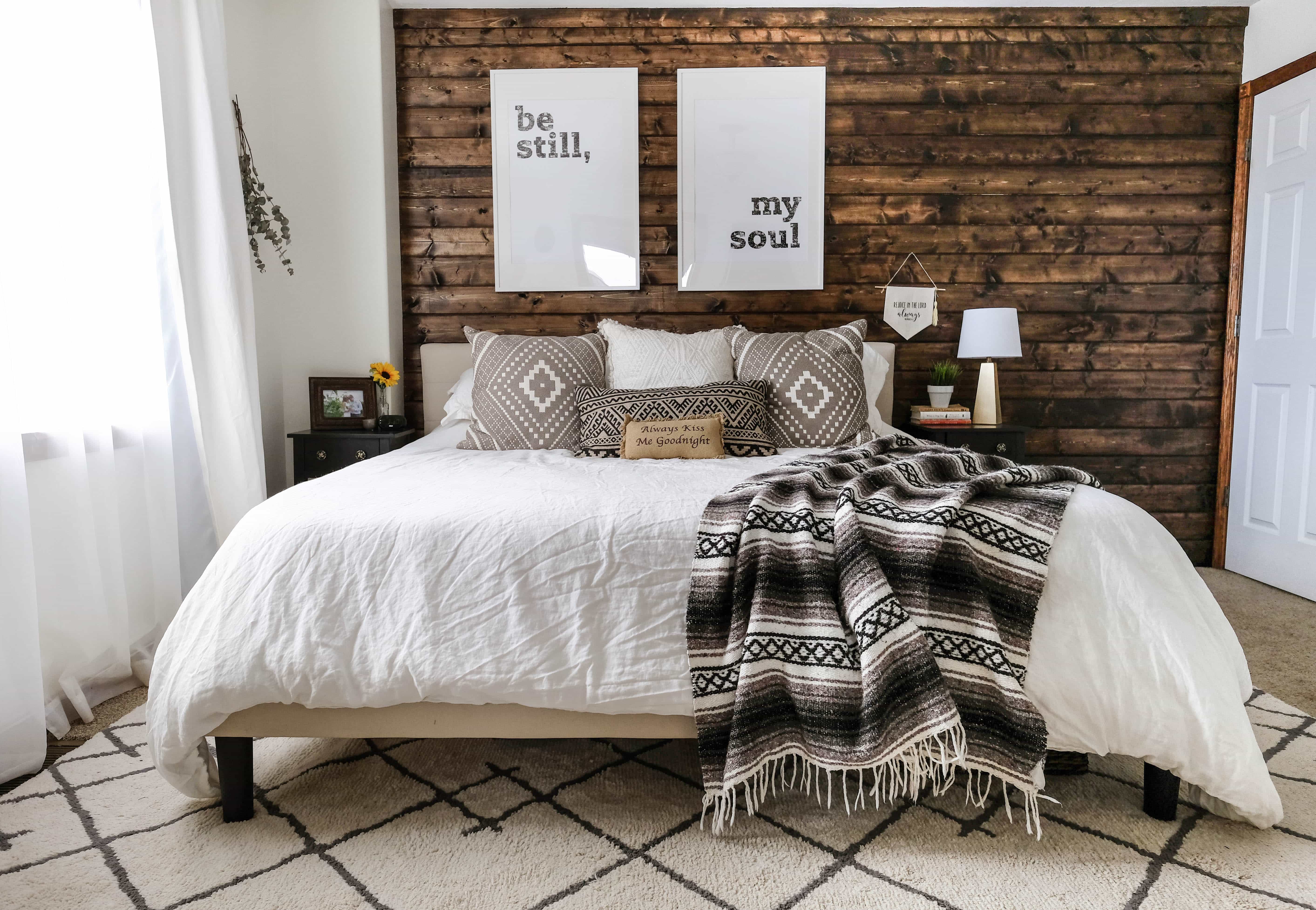 A Modern Rustic Bedroom | See how to blend two styles to create a modern rustic bedroom that is oh so cozy | Joyfully Growing Blog