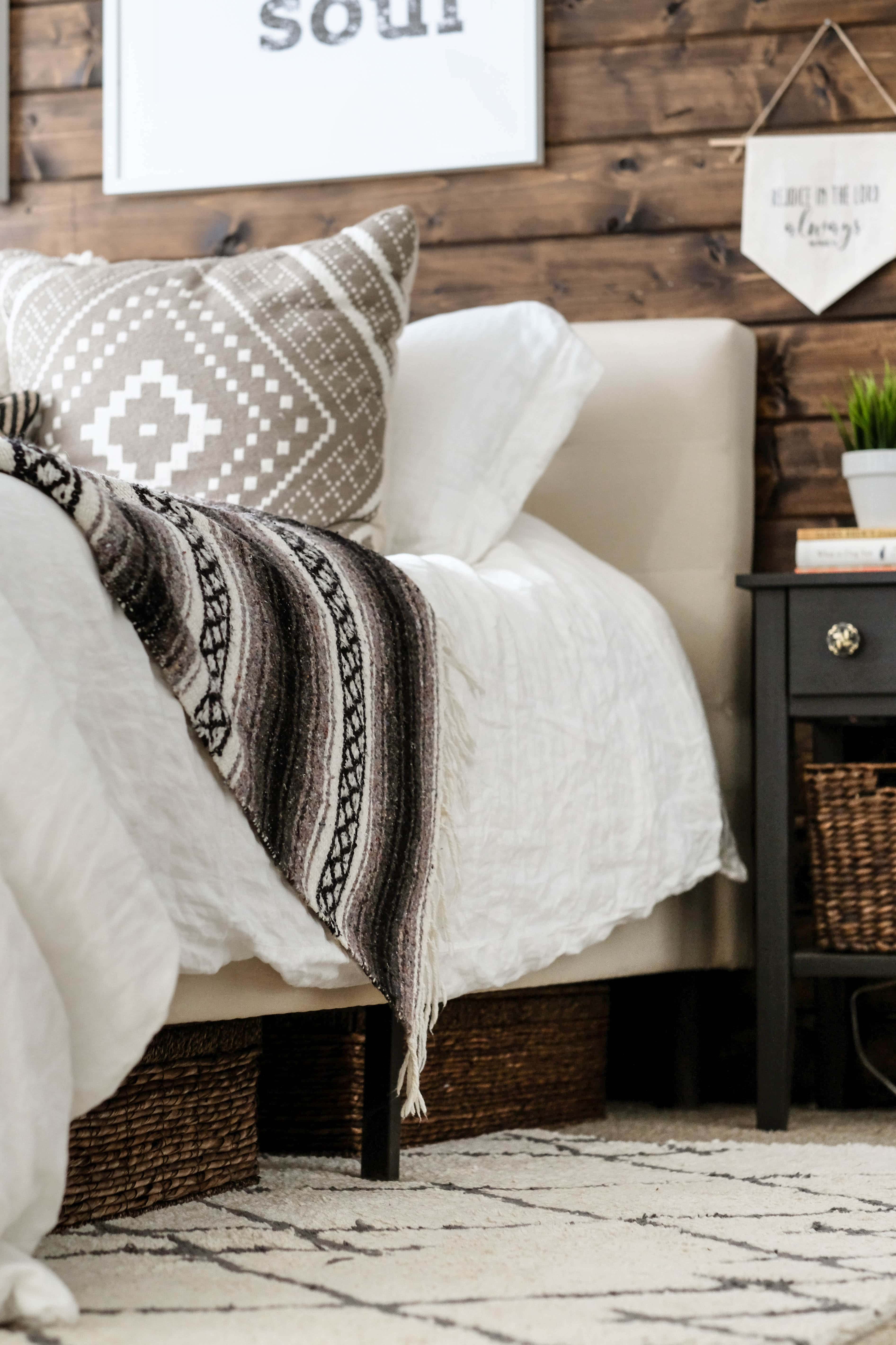 A Modern Rustic Bedroom | See how to blend two styles to create a modern rustic bedroom that is oh so cozy | Joyfully Growing Blog