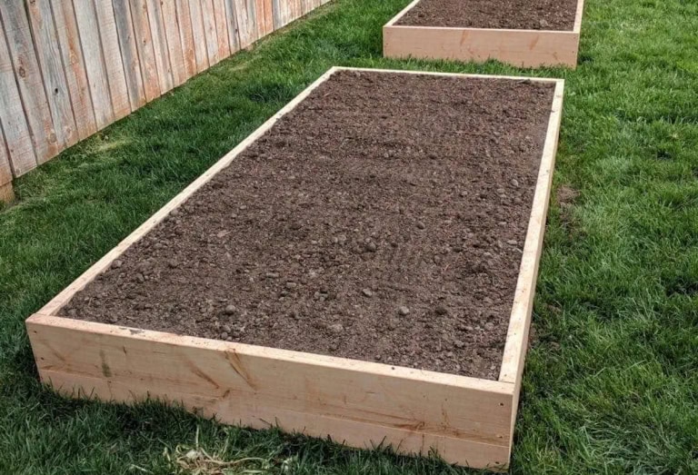 how to build DIY Raised Garden Bed Tutorial