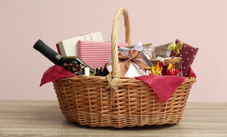 a basket filled with Home Decor Gift Ideas To Create The Perfect Gift Basket For Mom