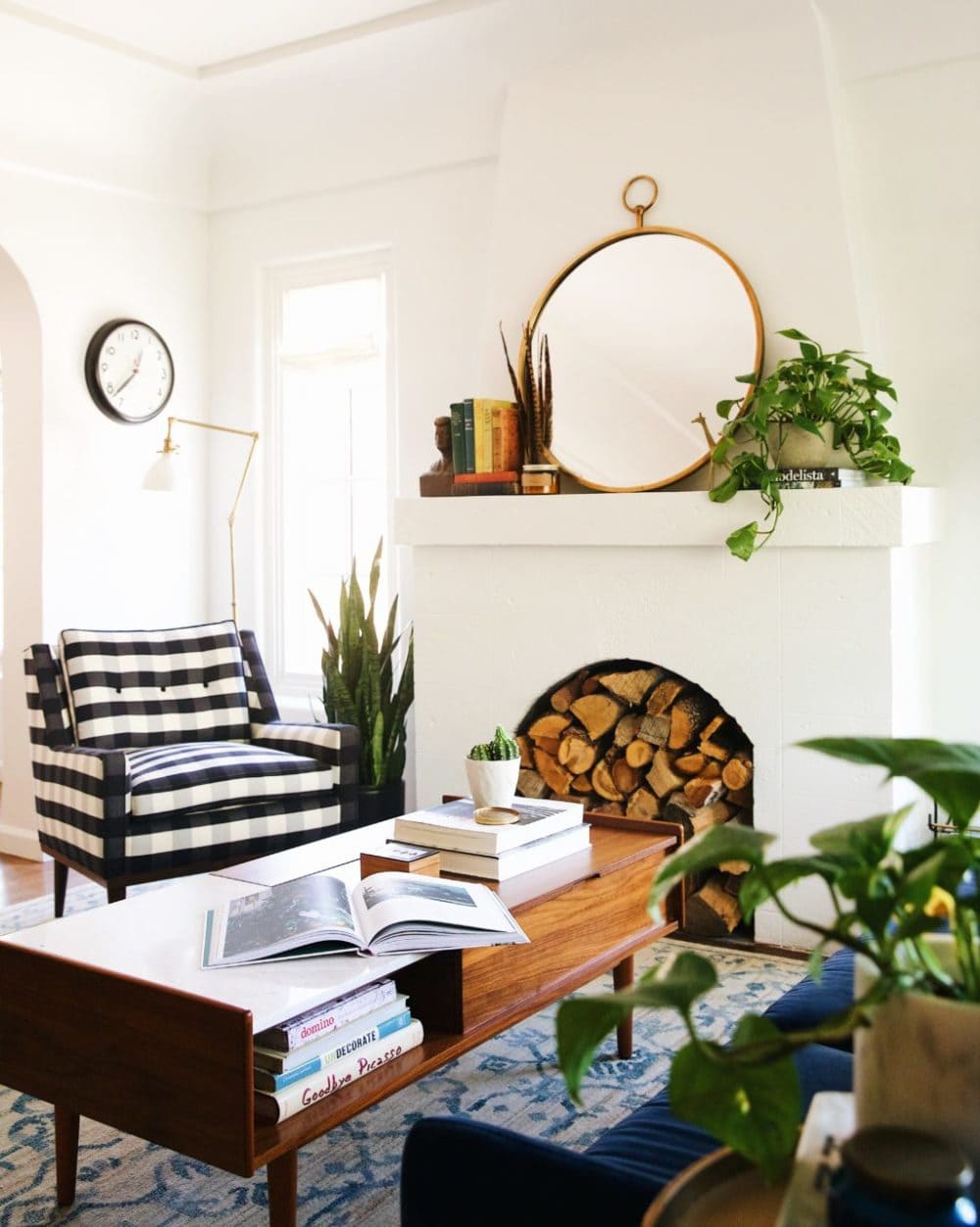 greenery as decor in a sitting room