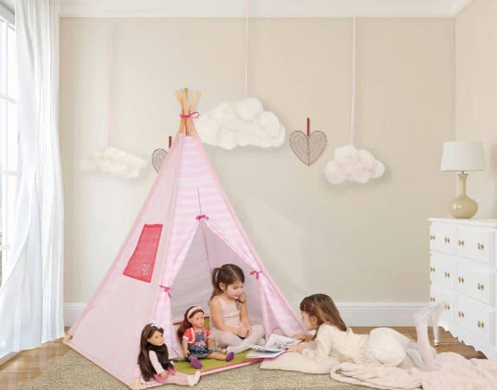 Kids reading tent decor