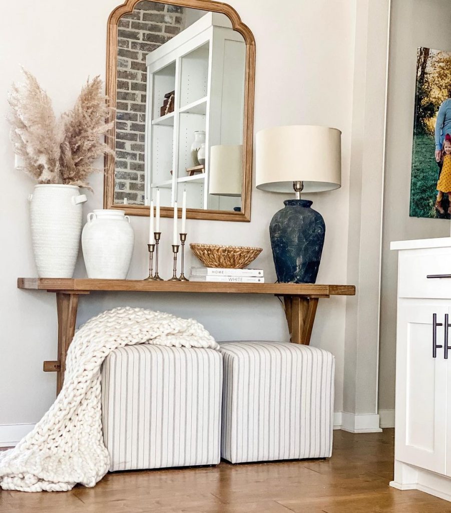 A Step-by-Step Guide To Follow For Your Console Table Decor