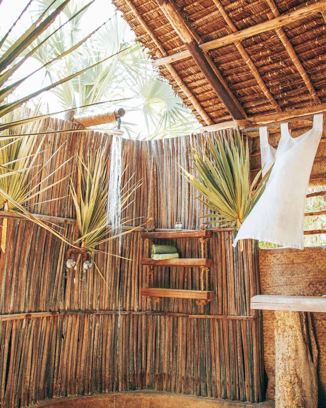 Outdoor Shower Ideas: 40 Ways To Create A Backyard Oasis