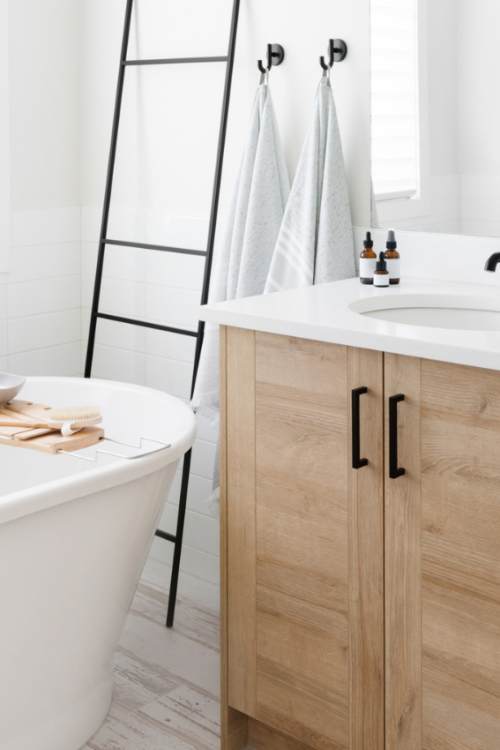 10 Ideas To Update Your Boring, Old, Tiny Bathroom Stylishly