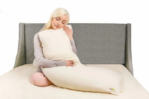 puretree review woman hugging her soft shredded latex body pillow