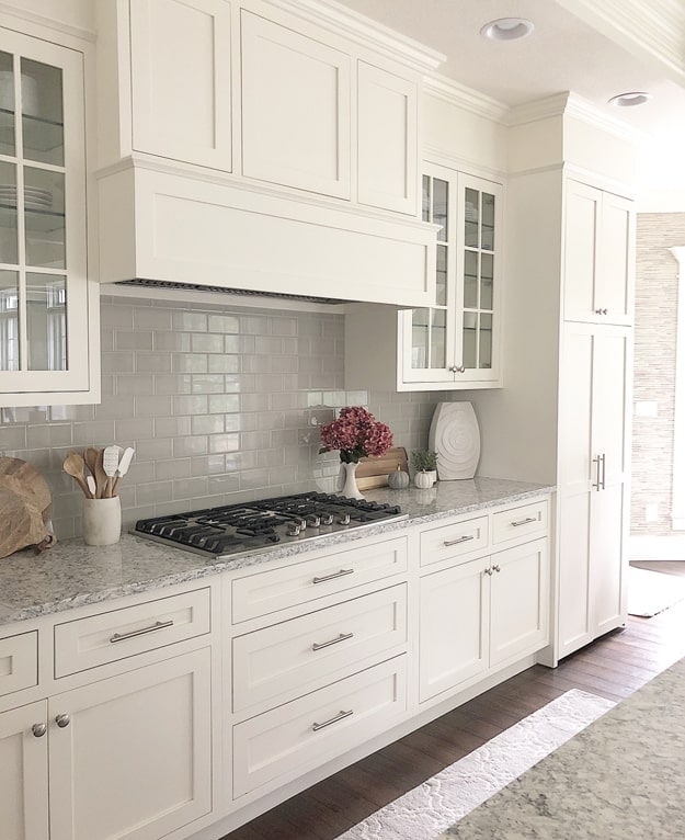 Kitchen and cabinets painted with Benjamin Moore White Dove